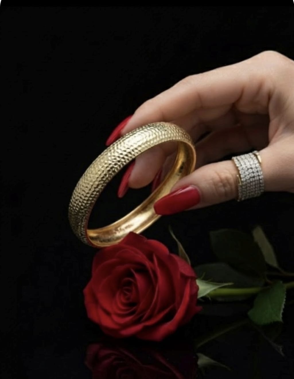 צמיד זהב 14K דגם אודליה – חריטת לייזר יוקרתית