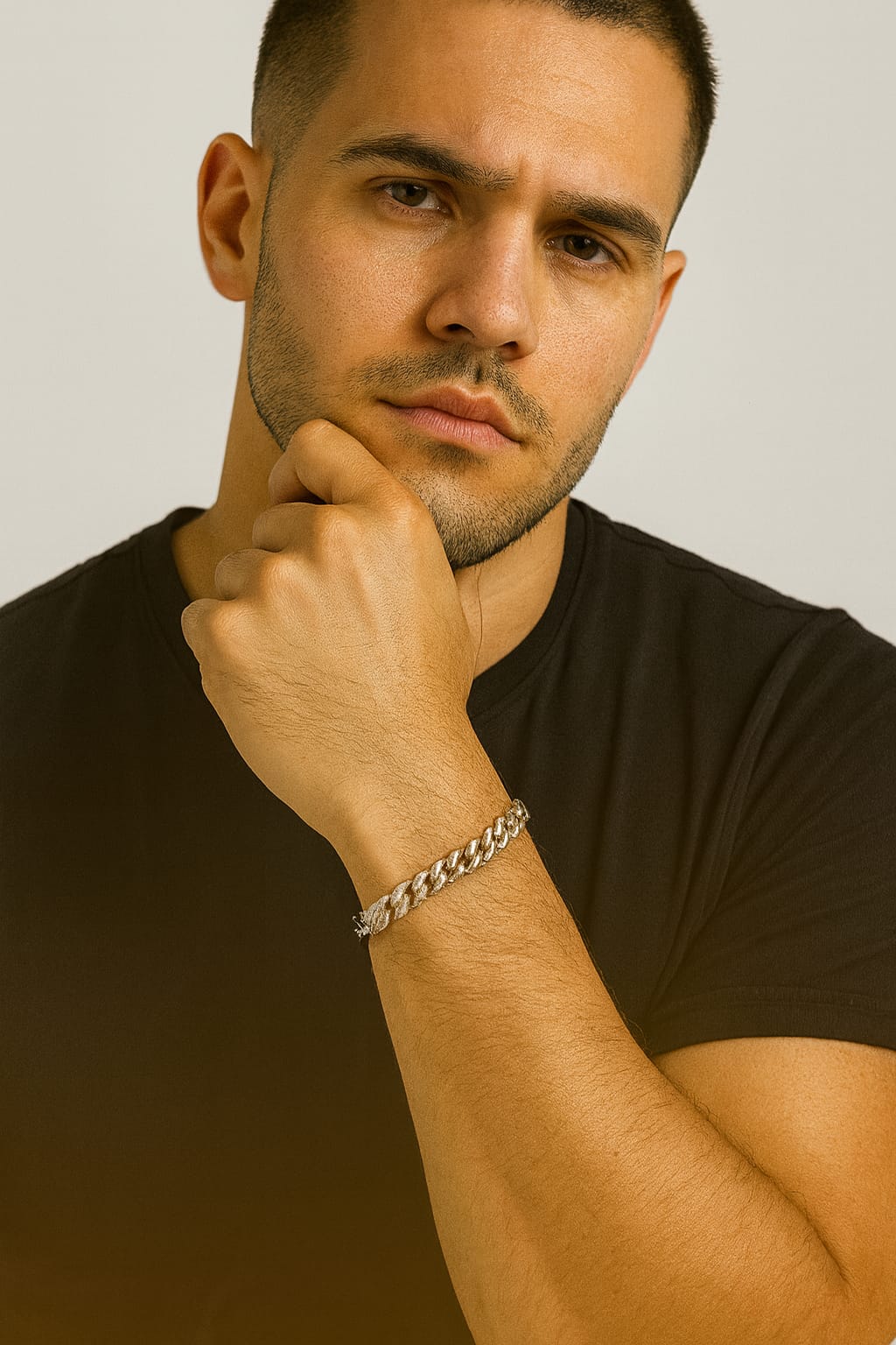 צמיד מונאקו היילו