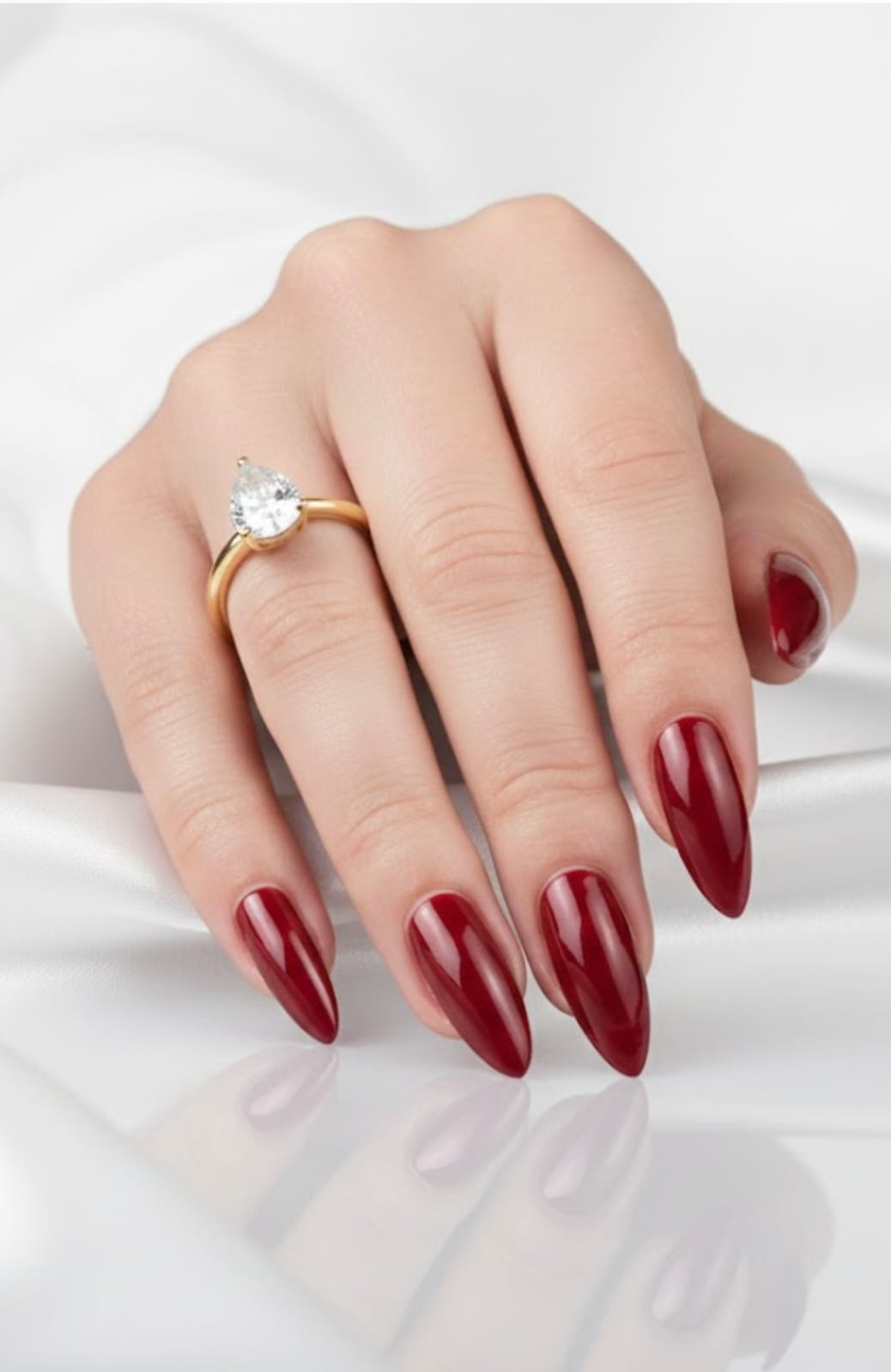 טבעת זהב ניקול