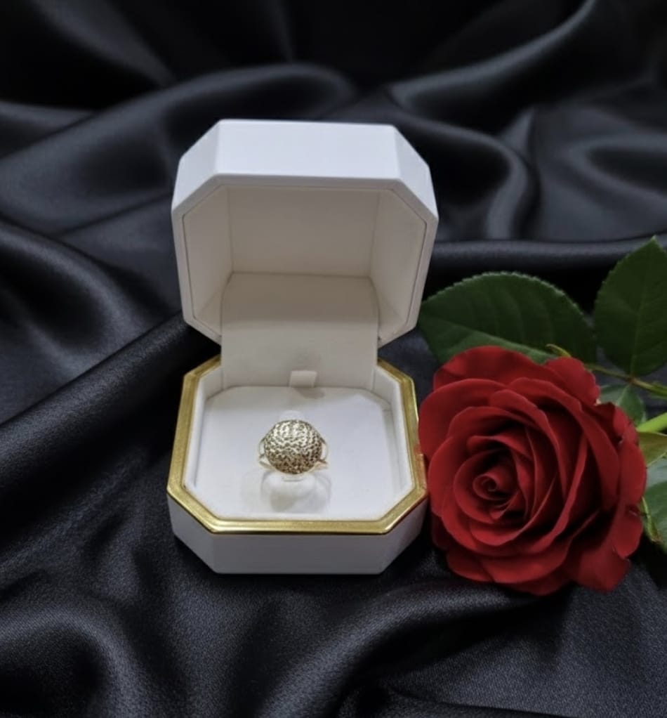 טבעת זהב אלה