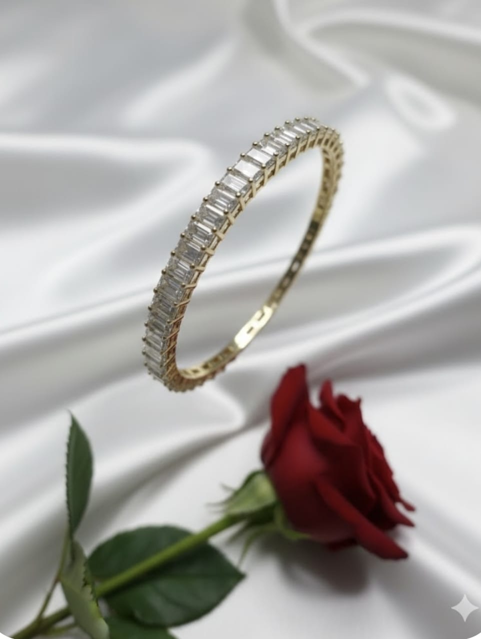 צמיד זהב עם יהלומי מעבדה ארבל