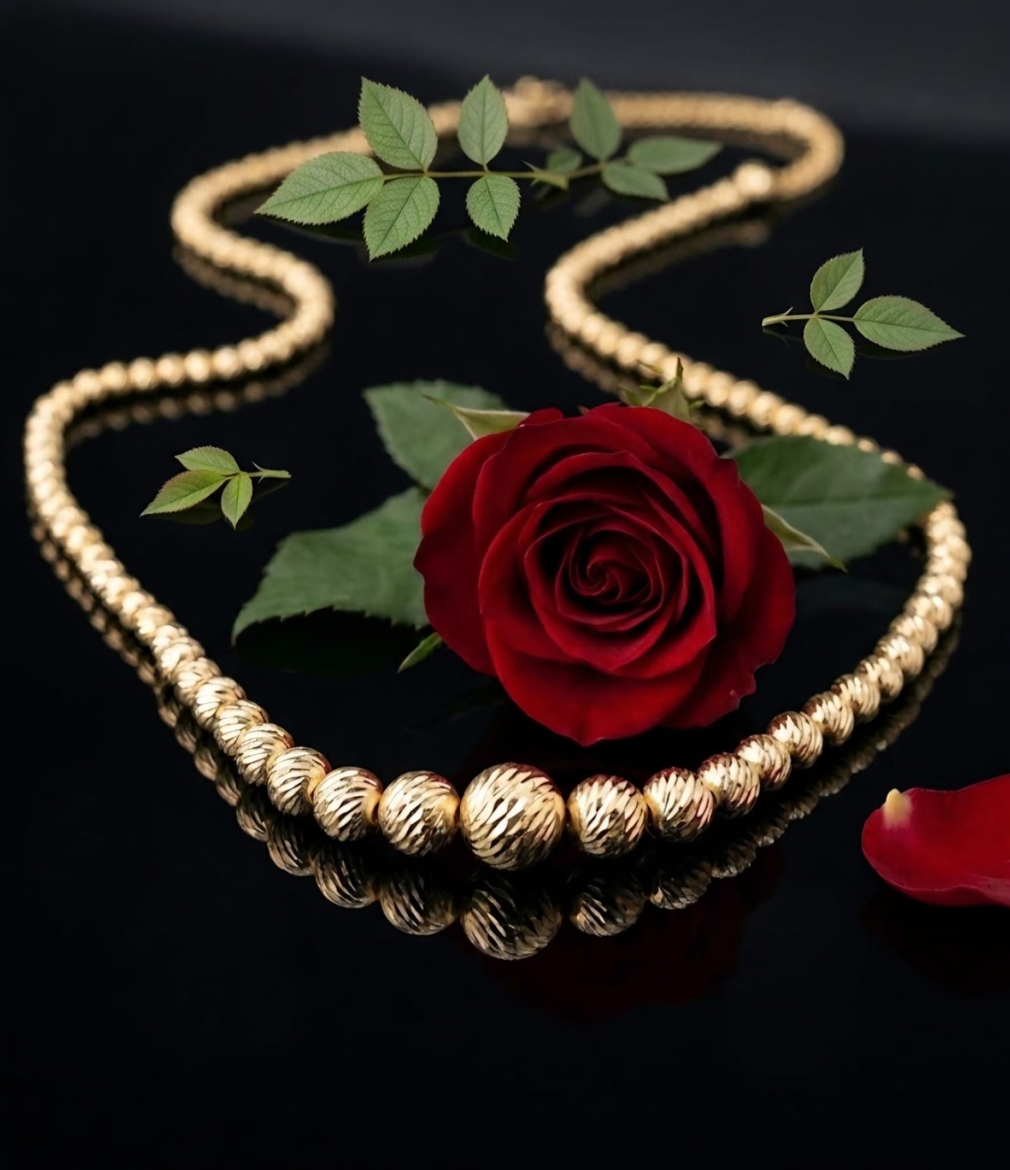 "שרשרת כדורי זהב 14 קראט בעיצוב "דגראדה"