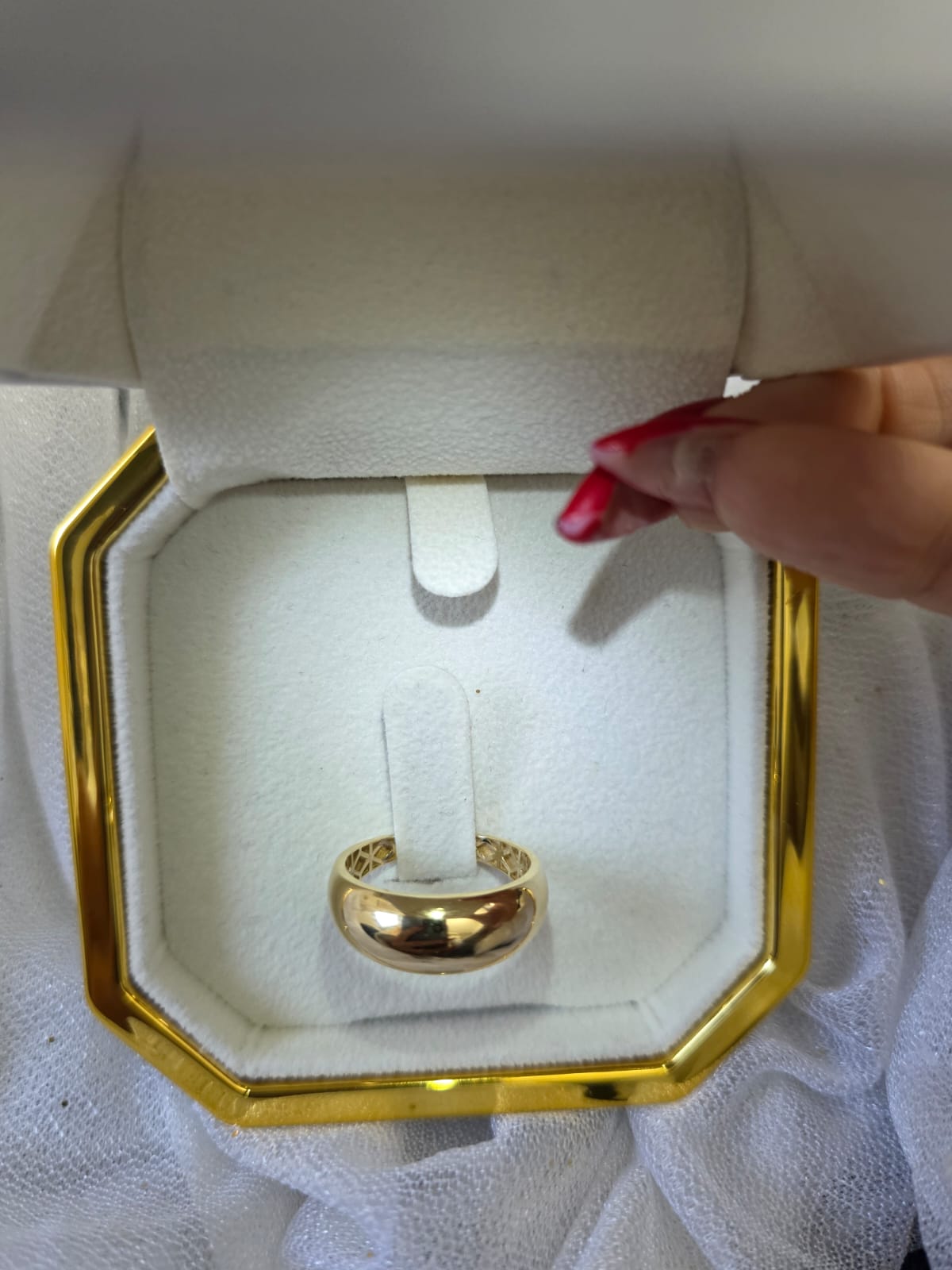 טבעת זהב נועם