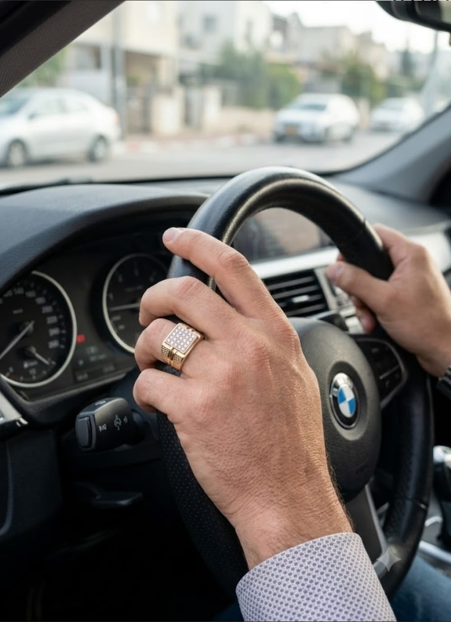טבעת גברים יוקרתית – זהב צהוב משובץ זירקונים