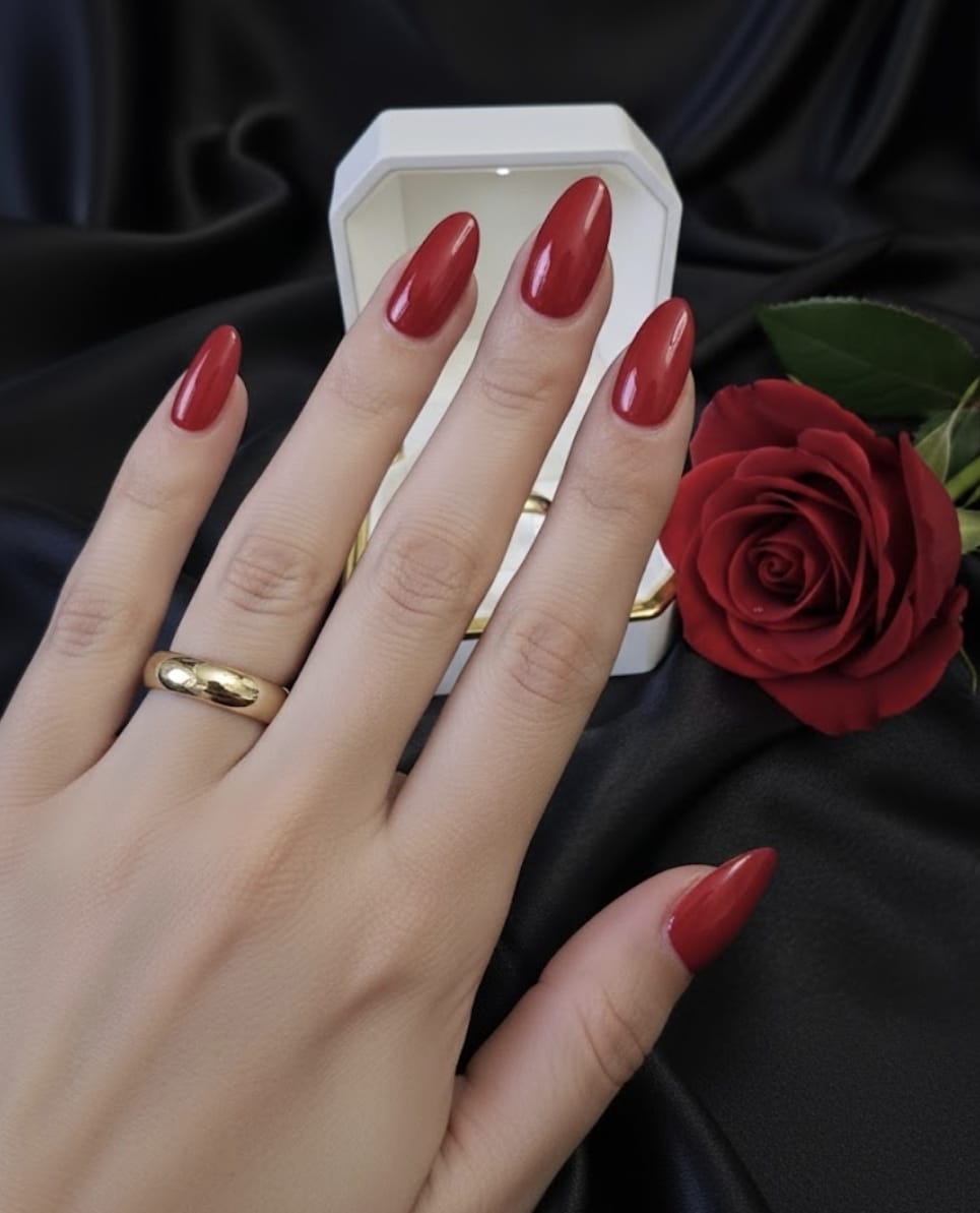 טבעת זהב נועם