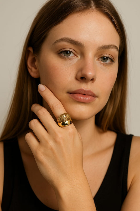 טבעת נגיעות של יוקרה