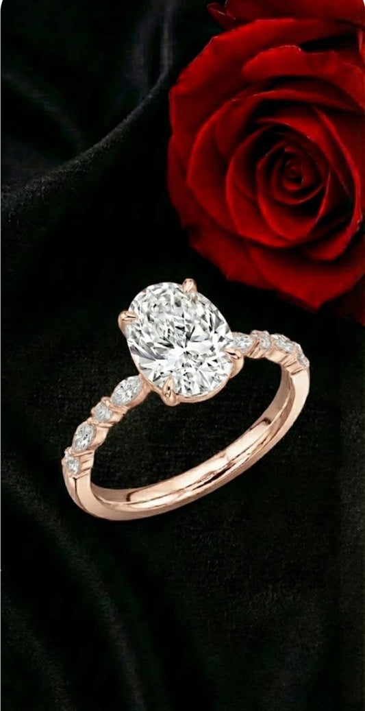 טבעת זהב עם יהלומי מעבדה אמנדה