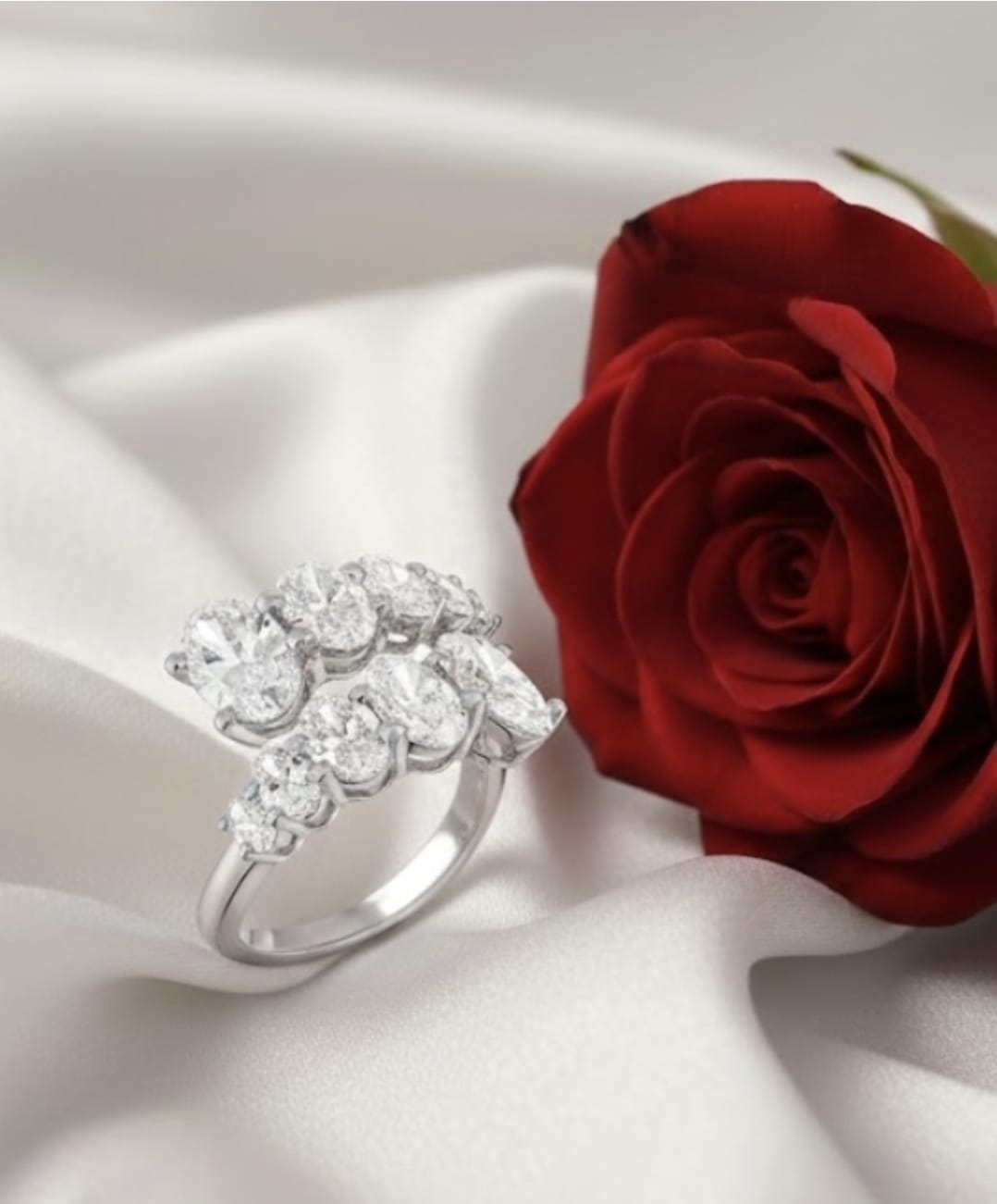 טבעת זהב עם יהלומי מעבדה נטלי