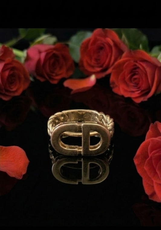 טבעת זהב דליה