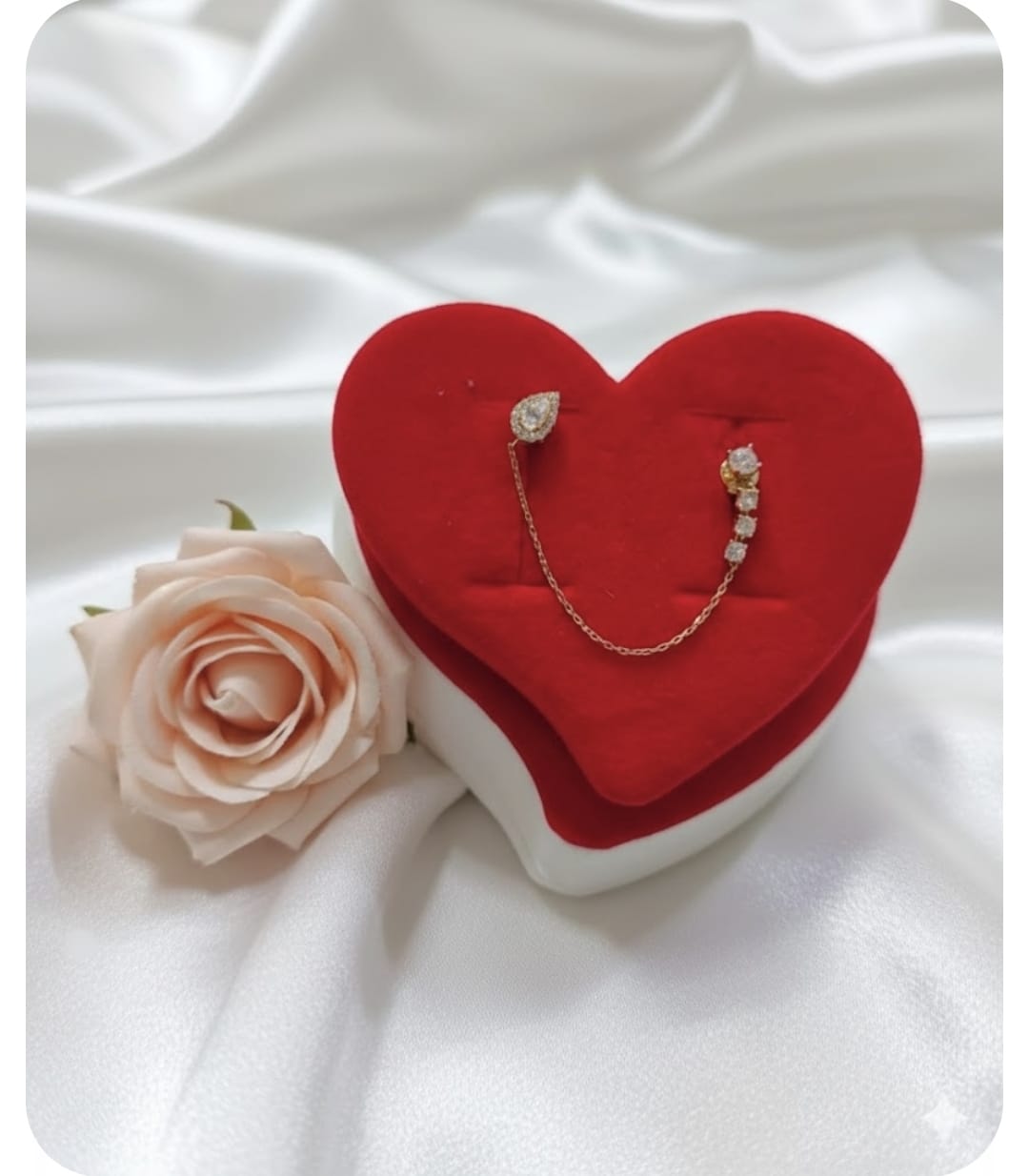 עגילי זהב פלג