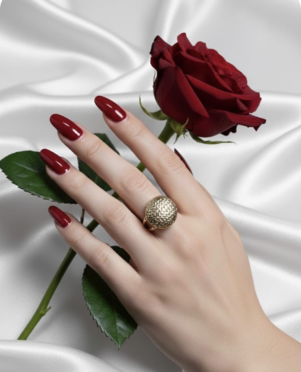 טבעת זהב אלה