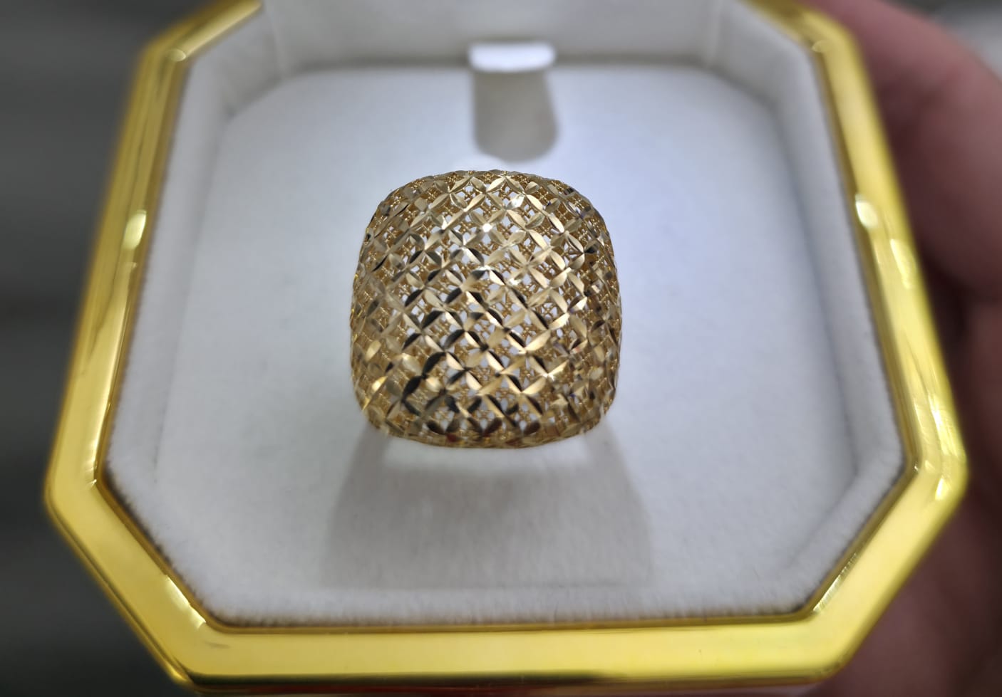 טבעת זהב עומרי