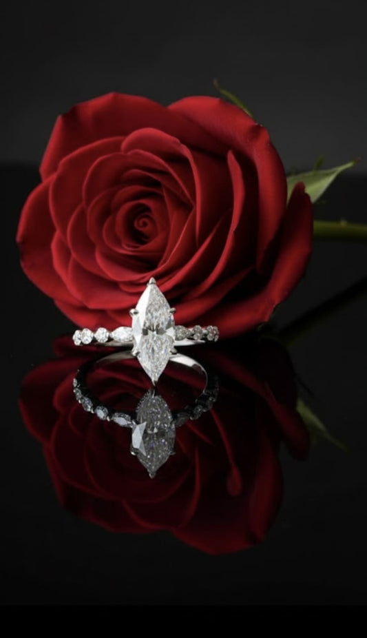 טבעת זהב עם יהלומי מעבדה אשלי