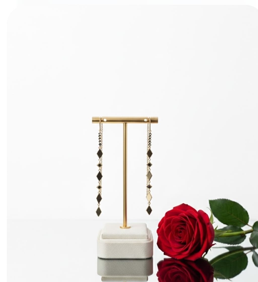 עגילי זהב עומרי