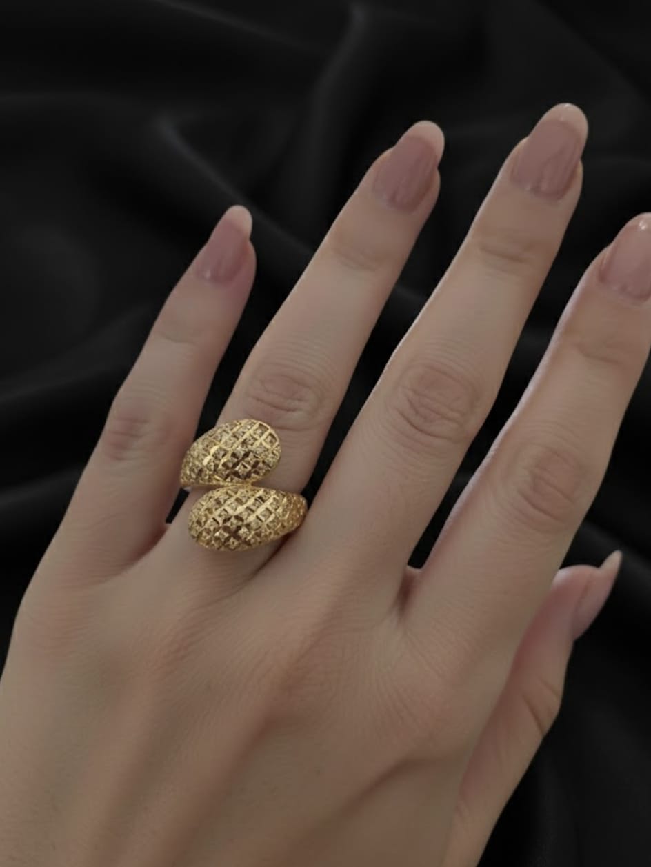 טבעת זהב שיר