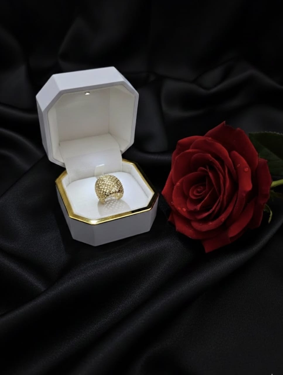 טבעת זהב עומרי