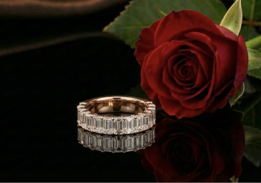 טבעת זהב עם יהלומי מעבדה תאלין