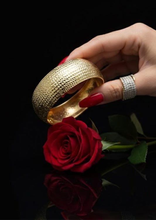 צמיד זהב גפן