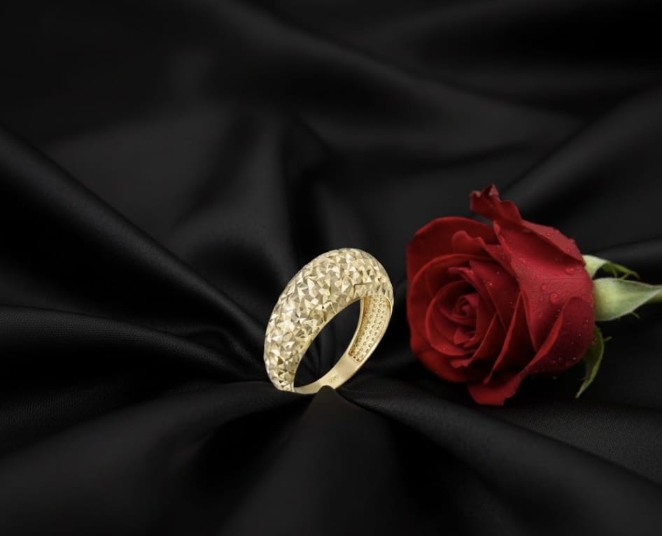 טבעת זהב מרינה