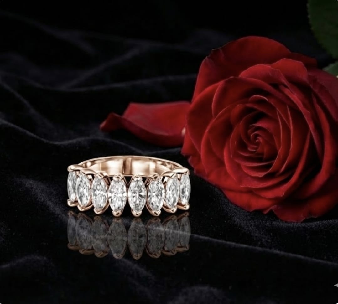 טבעת זהב עם יהלומי מעבדה