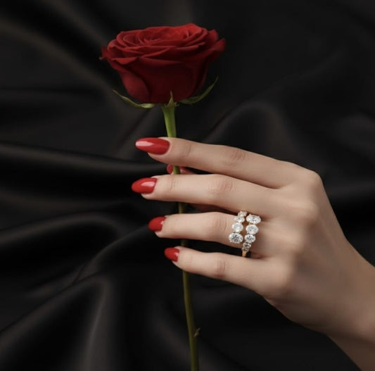 טבעת זהב עם יהלומי מעבדה נטלי