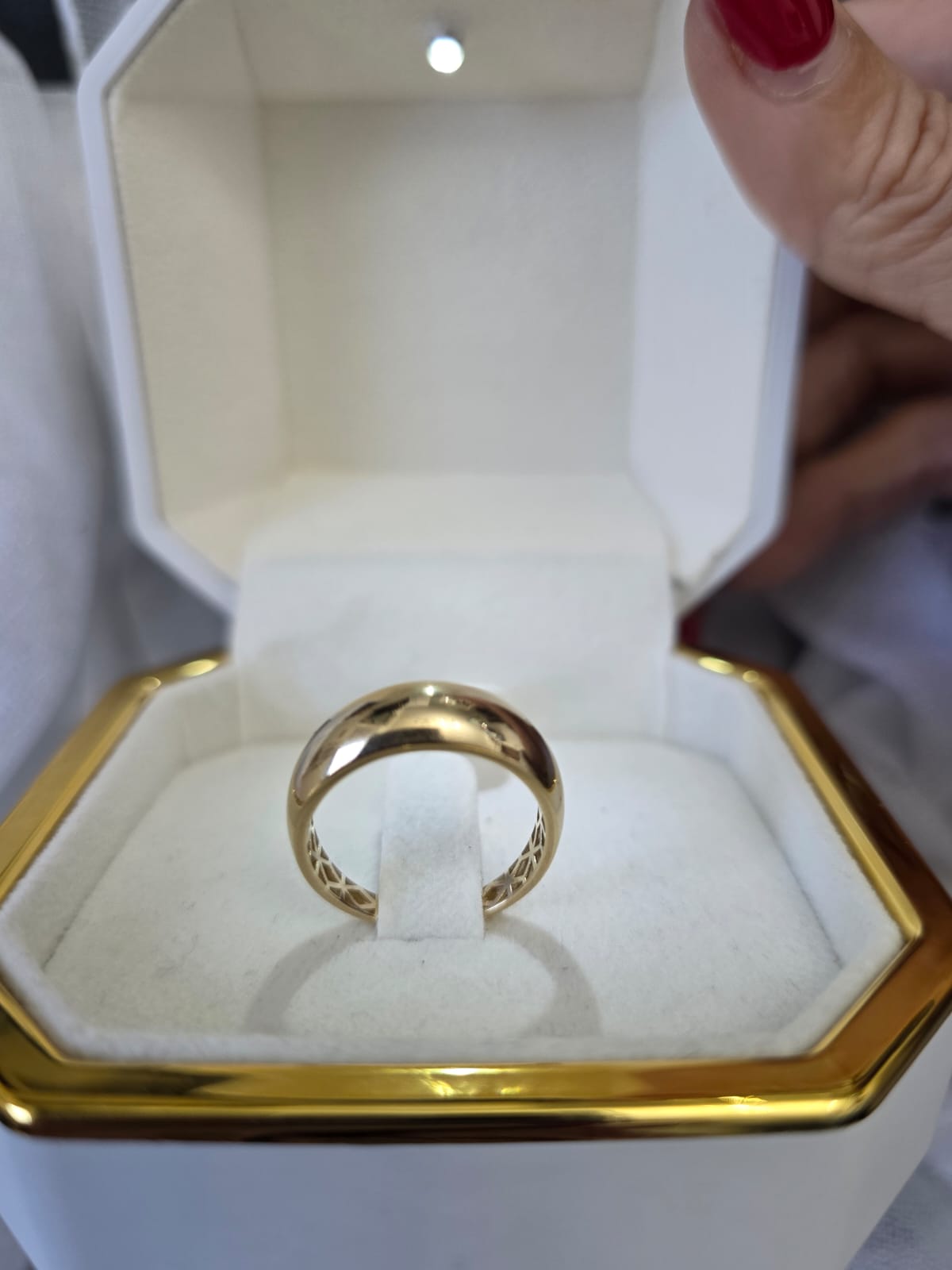 טבעת זהב נועם