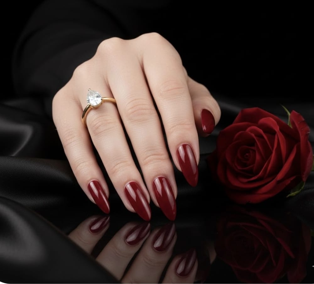 טבעת זהב ניקול